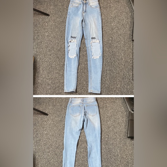 Prettylittlething Baby Girl distressed denim - Picture 2 of 2